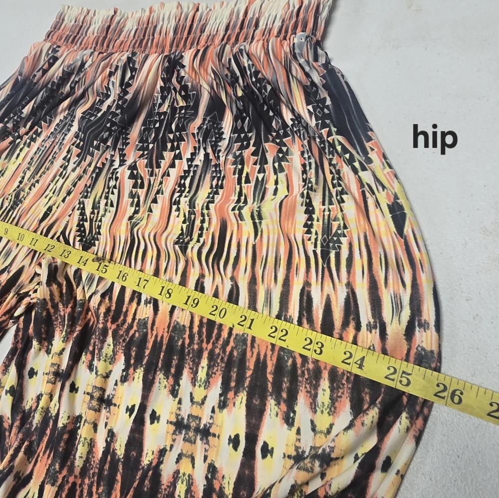 Colorful Patterned Wide-Leg Pants - Picture 7 of 8